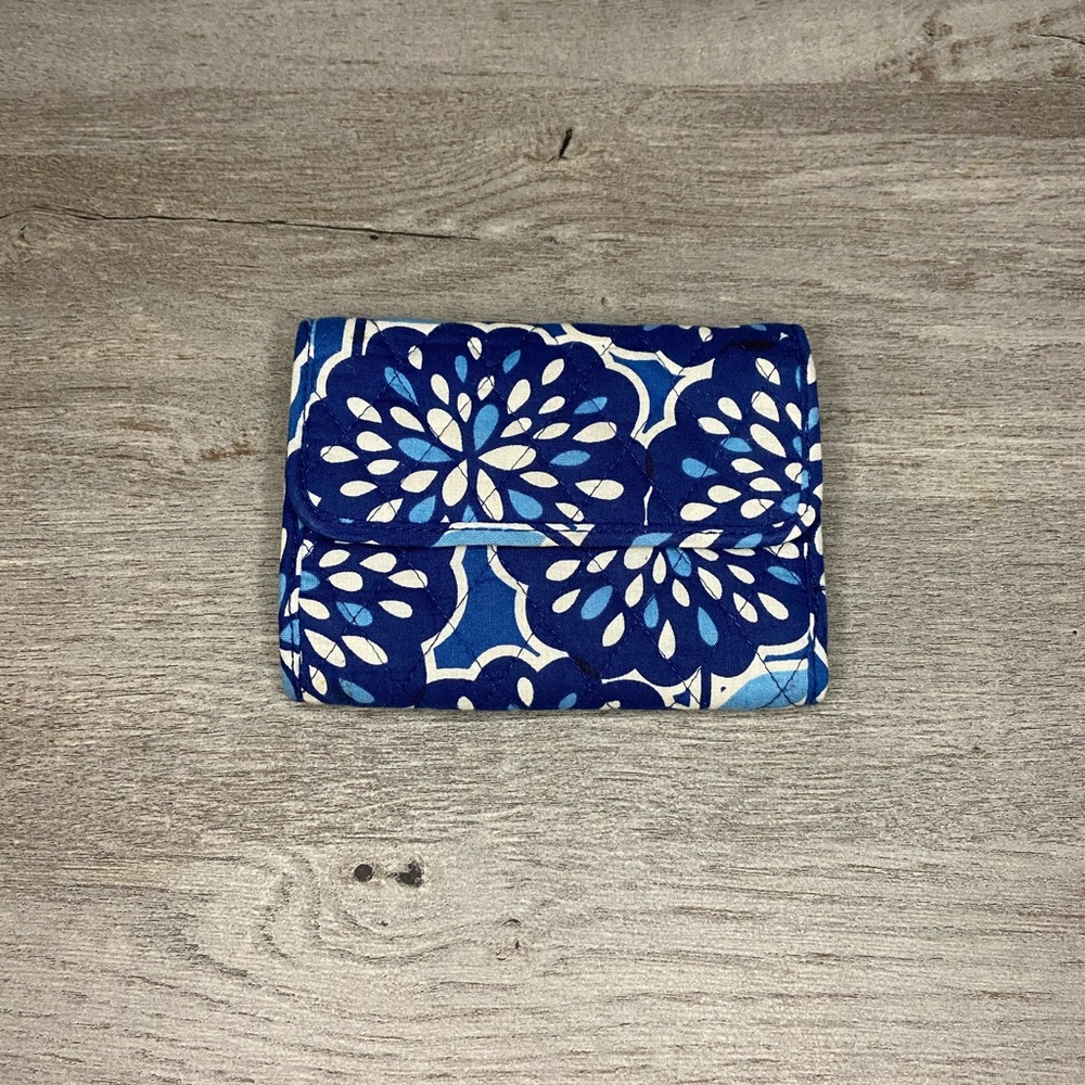 Vera Bradley wallet